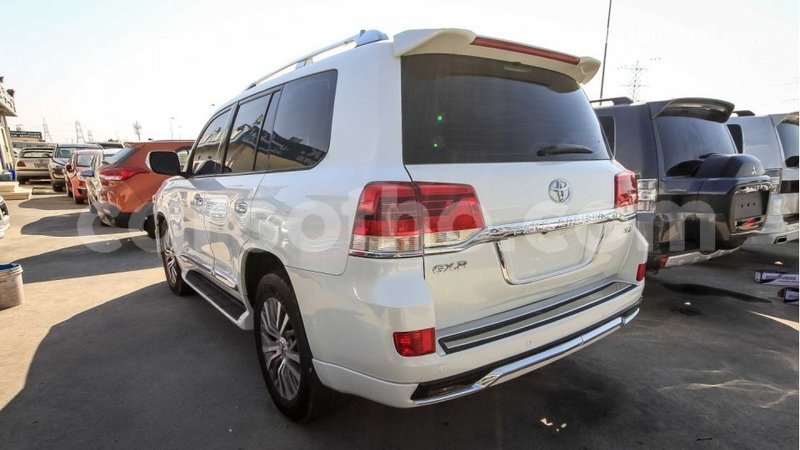 Big with watermark toyota land cruiser maseru import dubai 12355