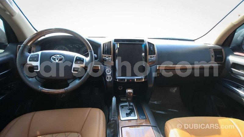 Big with watermark toyota land cruiser maseru import dubai 12357