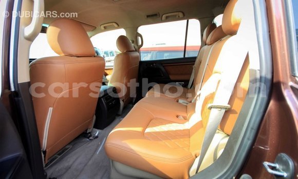 Sayi Imported Toyota Land Cruiser Brown Mota in Import - Dubai a Maseru Sayi Imported Toyota Land Cruiser Brown Mota in Import - Dubai a Maseru