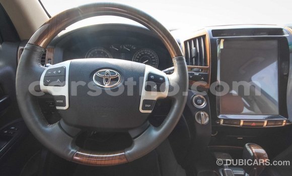 Sayi Imported Toyota Land Cruiser Brown Mota in Import - Dubai a Maseru Sayi Imported Toyota Land Cruiser Brown Mota in Import - Dubai a Maseru