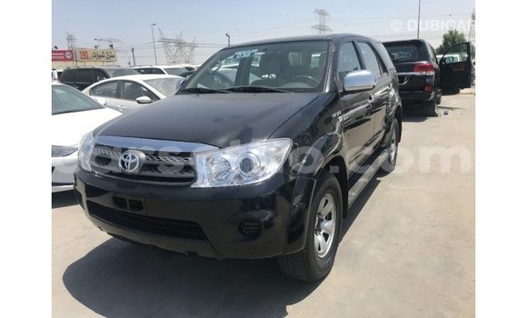 Sayi Imported Toyota Fortuner Black Mota in Import - Dubai a Maseru Sayi Imported Toyota Fortuner Black Mota in Import - Dubai a Maseru