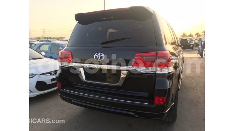 Big with watermark toyota land cruiser maseru import dubai 12360