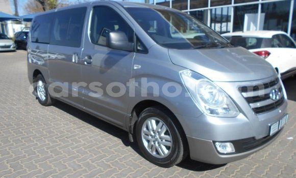 Sayi Na hannu Hyundai H1 Silver Mota in Maputsoe a Leribe Sayi Na hannu Hyundai H1 Silver Mota in Maputsoe a Leribe