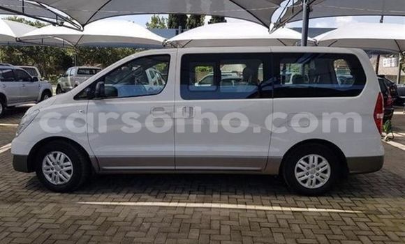 اشتري مستعمل Hyundai H1 White سيارة في Import - Dubai في Maseru اشتري مستعمل Hyundai H1 White سيارة في Import - Dubai في Maseru