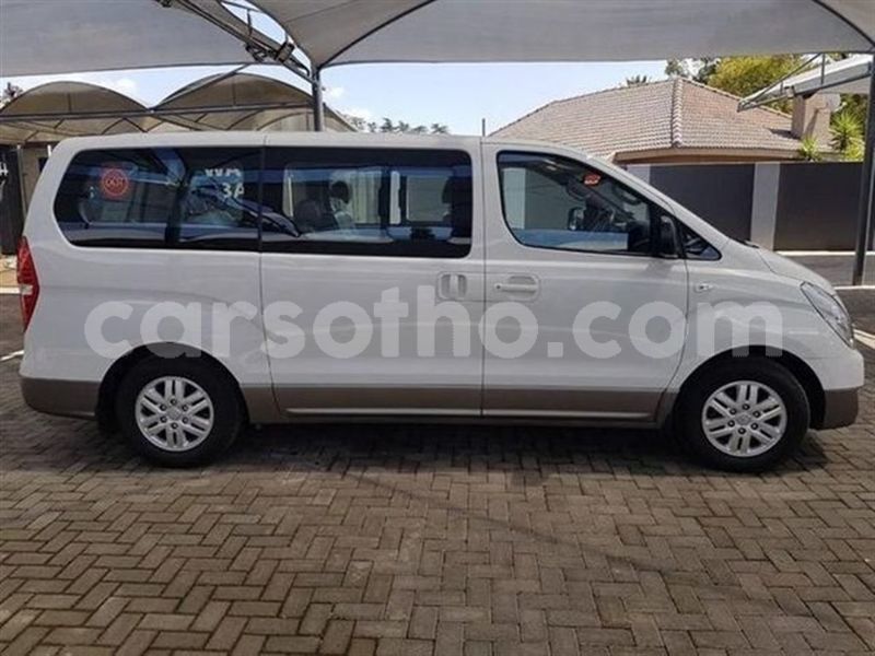 Big with watermark hyundai h1 maseru import dubai 12370