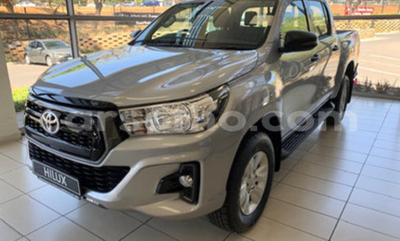 Buy Used Toyota Hilux Silver Car in Maseru in Maseru Buy Used Toyota Hilux Silver Car in Maseru in Maseru