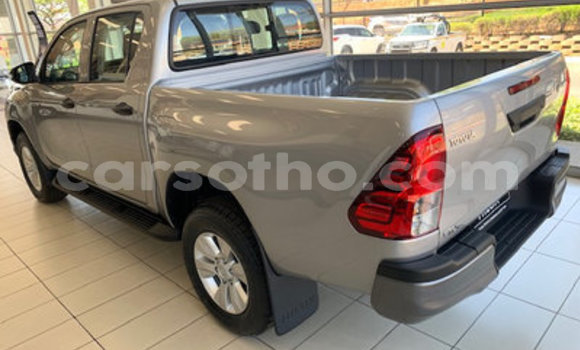 Buy Used Toyota Hilux Silver Car in Maseru in Maseru Buy Used Toyota Hilux Silver Car in Maseru in Maseru