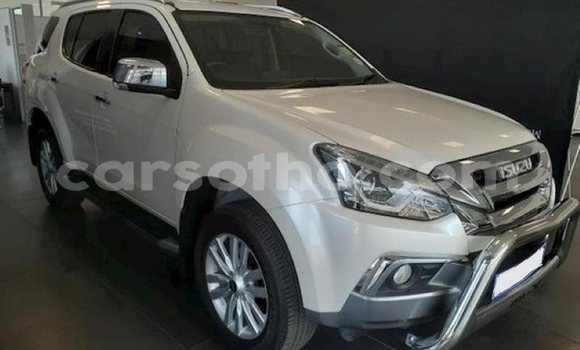 اشتري مستعمل Isuzu MU-X Silver سيارة في Hlotse في Leribe اشتري مستعمل Isuzu MU-X Silver سيارة في Hlotse في Leribe