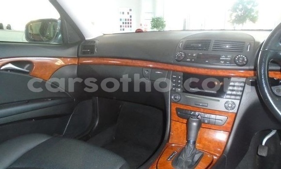 Buy Used Mercedes-Benz E–Class Silver Car in Maputsoa in Leribe Buy Used Mercedes-Benz E–Class Silver Car in Maputsoa in Leribe