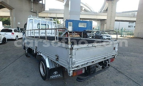 Sayi Na hannu Toyota Dyna Silver Mota in Maputsoe a Leribe Sayi Na hannu Toyota Dyna Silver Mota in Maputsoe a Leribe