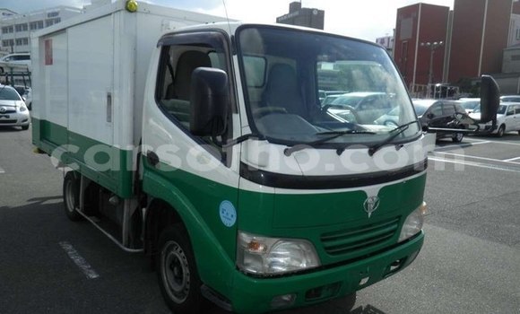 Sayi Na hannu Toyota Dyna White Mota in Maputsoa a Leribe Sayi Na hannu Toyota Dyna White Mota in Maputsoa a Leribe