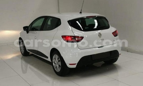 Acheter Occasion Voiture Renault Clio Blanc à Maseru, Maseru Acheter Occasion Voiture Renault Clio Blanc à Maseru, Maseru