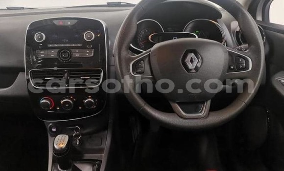 Acheter Occasion Voiture Renault Clio Blanc à Maseru, Maseru Acheter Occasion Voiture Renault Clio Blanc à Maseru, Maseru
