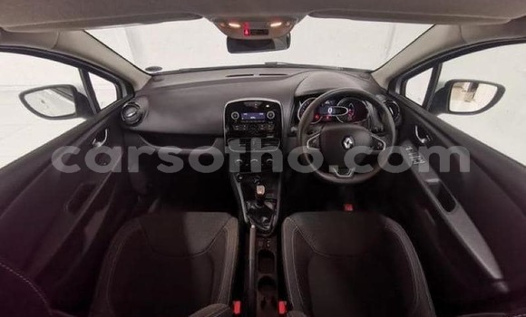 Acheter Occasion Voiture Renault Clio Blanc à Maseru, Maseru Acheter Occasion Voiture Renault Clio Blanc à Maseru, Maseru