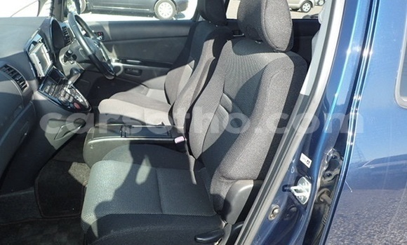 اشتري مستعمل Toyota Wish Black سيارة في Mohale's Hoek في Mohale's Hoek اشتري مستعمل Toyota Wish Black سيارة في Mohale's Hoek في Mohale's Hoek