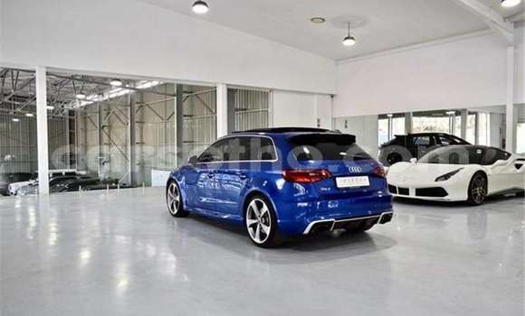 Acheter Occasion Voiture Audi RS3 Bleu à Maputsoe, Leribe Acheter Occasion Voiture Audi RS3 Bleu à Maputsoe, Leribe
