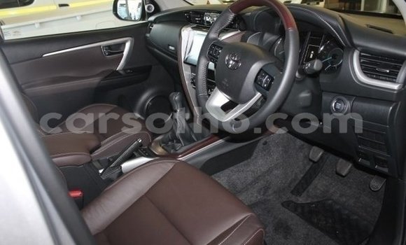 Acheter Occasion Voiture Toyota Hilux Gris à Mafeteng, Mafeteng Acheter Occasion Voiture Toyota Hilux Gris à Mafeteng, Mafeteng