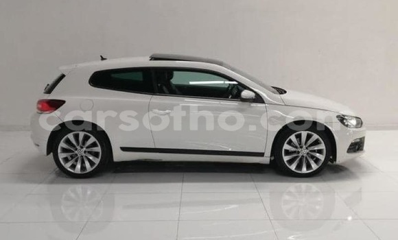 Sayi Na hannu Volkswagen Scirocco R White Mota in Maseru a Maseru Sayi Na hannu Volkswagen Scirocco R White Mota in Maseru a Maseru