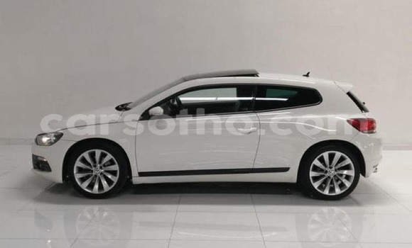 Sayi Na hannu Volkswagen Scirocco R White Mota in Maseru a Maseru Sayi Na hannu Volkswagen Scirocco R White Mota in Maseru a Maseru