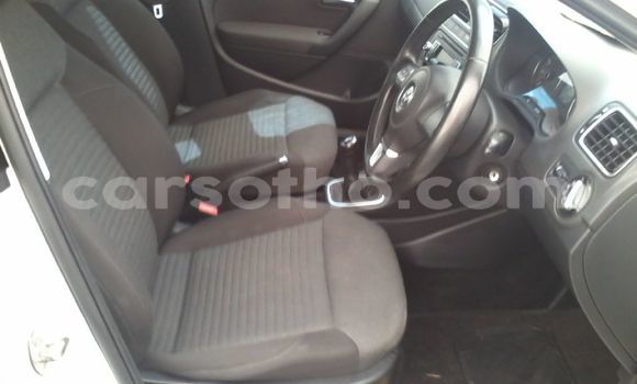 اشتري مستعمل Volkswagen Polo White سيارة في Mafeteng في Mafeteng اشتري مستعمل Volkswagen Polo White سيارة في Mafeteng في Mafeteng