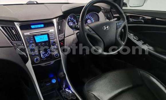 اشتري مستعمل Hyundai Sonata White سيارة في Maseru في Maseru اشتري مستعمل Hyundai Sonata White سيارة في Maseru في Maseru