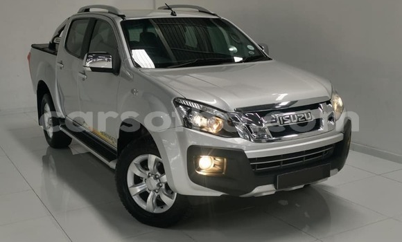 Sayi Na hannu Isuzu KB Silver Mota in Maseru a Maseru Sayi Na hannu Isuzu KB Silver Mota in Maseru a Maseru