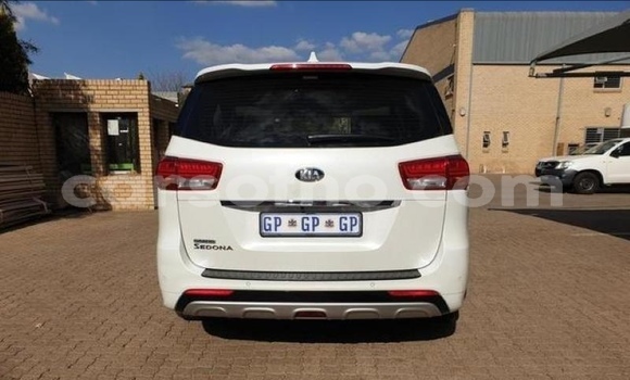 Acheter Occasion Voiture Kia Sedona Rouge à Hlotse, Leribe Acheter Occasion Voiture Kia Sedona Rouge à Hlotse, Leribe