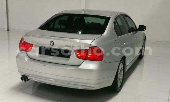 Sayi Na hannu BMW 3–Series Silver Mota in Maseru a Maseru Sayi Na hannu BMW 3–Series Silver Mota in Maseru a Maseru