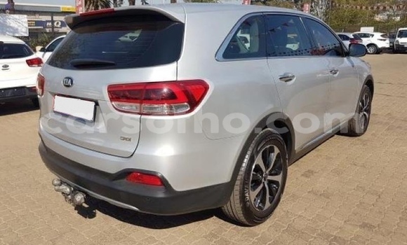 Sayi Na hannu Kia Sorento White Mota in Hlotse a Leribe Sayi Na hannu Kia Sorento White Mota in Hlotse a Leribe