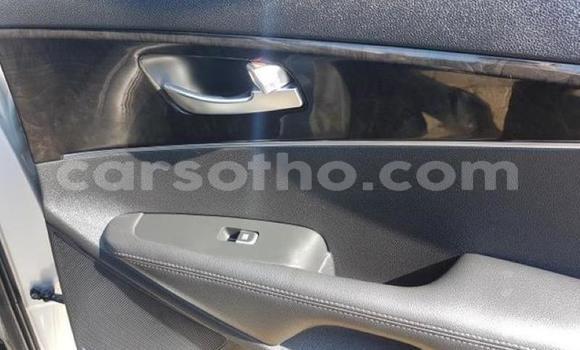 Sayi Na hannu Kia Sorento White Mota in Hlotse a Leribe Sayi Na hannu Kia Sorento White Mota in Hlotse a Leribe