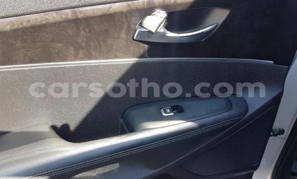Sayi Na hannu Kia Sorento White Mota in Hlotse a Leribe Sayi Na hannu Kia Sorento White Mota in Hlotse a Leribe