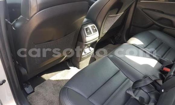 Sayi Na hannu Kia Sorento White Mota in Hlotse a Leribe Sayi Na hannu Kia Sorento White Mota in Hlotse a Leribe