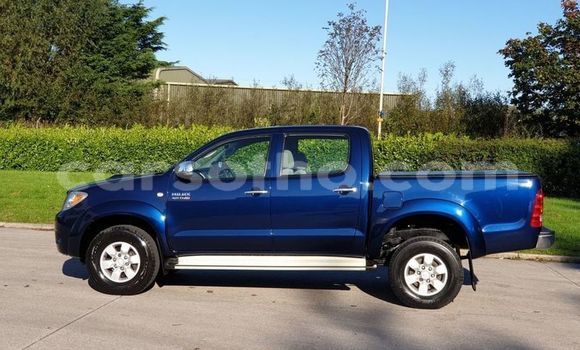 Buy Used Toyota Hilux Blue Car in Maseru in Maseru Buy Used Toyota Hilux Blue Car in Maseru in Maseru