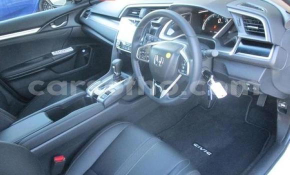 Sayi Na hannu Honda Element White Mota in Roma a Maseru Sayi Na hannu Honda Element White Mota in Roma a Maseru