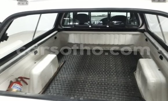 Acheter Occasion Voiture Ford B-MAX Blanc à Maputsoa, Leribe Acheter Occasion Voiture Ford B-MAX Blanc à Maputsoa, Leribe