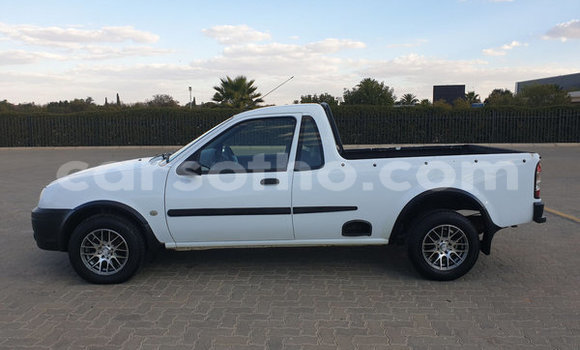 Acheter Occasion Voiture Ford Bronco Blanc à Maseru, Maseru Acheter Occasion Voiture Ford Bronco Blanc à Maseru, Maseru
