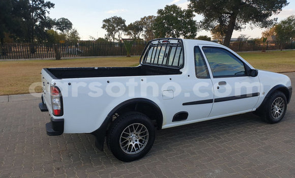 Acheter Occasion Voiture Ford Bronco Blanc à Maseru, Maseru Acheter Occasion Voiture Ford Bronco Blanc à Maseru, Maseru