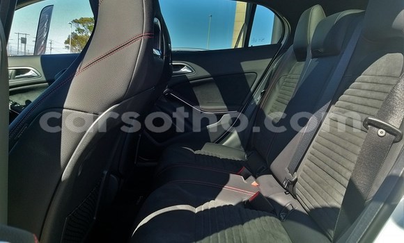 Buy Used Mercedes-Benz GLA-klasse White Car in Mohale's Hoek in Mohale's Hoek Buy Used Mercedes-Benz GLA-klasse White Car in Mohale's Hoek in Mohale's Hoek