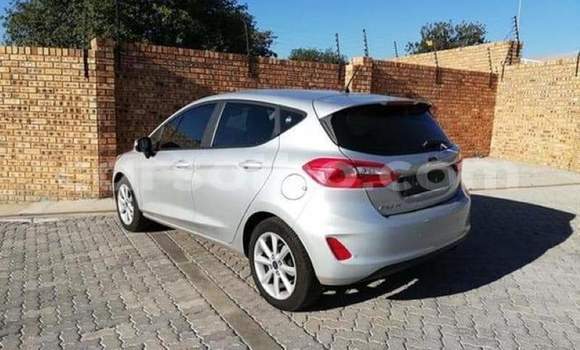 Acheter Occasion Voiture Ford Fiesta Gris à Maseru, Maseru Acheter Occasion Voiture Ford Fiesta Gris à Maseru, Maseru