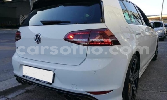 اشتري مستعمل Volkswagen Golf R White سيارة في Hlotse في Leribe اشتري مستعمل Volkswagen Golf R White سيارة في Hlotse في Leribe