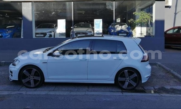 اشتري مستعمل Volkswagen Golf R White سيارة في Hlotse في Leribe اشتري مستعمل Volkswagen Golf R White سيارة في Hlotse في Leribe