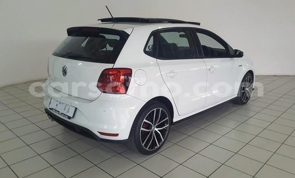 Sayi Na hannu Volkswagen Golf GTI White Mota in Maseru a Maseru Sayi Na hannu Volkswagen Golf GTI White Mota in Maseru a Maseru