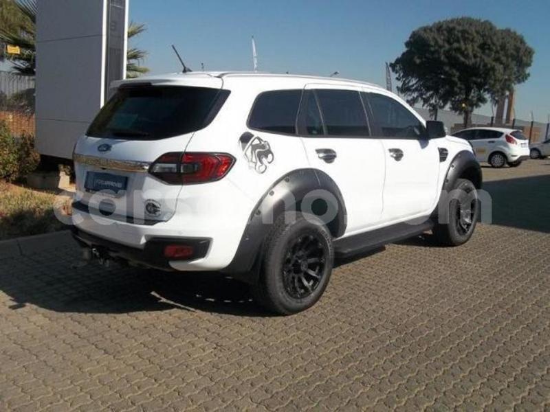 Big with watermark ford everest mohale's hoek mohale's hoek 12518