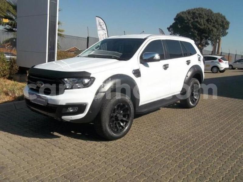 Big with watermark ford everest mohale's hoek mohale's hoek 12518