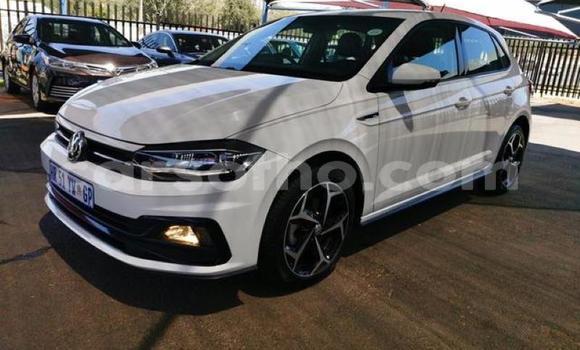 Acheter Occasion Voiture Volkswagen Polo Blanc à Maseru, Maseru Acheter Occasion Voiture Volkswagen Polo Blanc à Maseru, Maseru