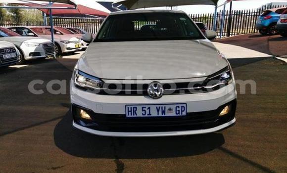 Acheter Occasion Voiture Volkswagen Polo Blanc à Maseru, Maseru Acheter Occasion Voiture Volkswagen Polo Blanc à Maseru, Maseru