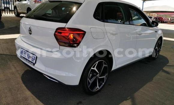 Acheter Occasion Voiture Volkswagen Polo Blanc à Maseru, Maseru Acheter Occasion Voiture Volkswagen Polo Blanc à Maseru, Maseru
