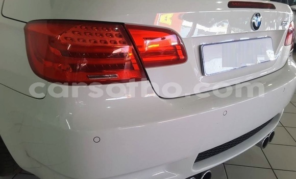 Sayi Na hannu BMW M3 White Mota in Maseru a Maseru Sayi Na hannu BMW M3 White Mota in Maseru a Maseru