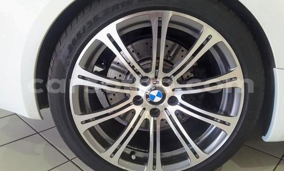 Sayi Na hannu BMW M3 White Mota in Maseru a Maseru Sayi Na hannu BMW M3 White Mota in Maseru a Maseru