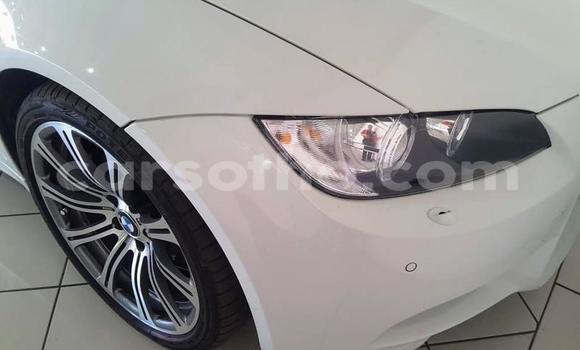 Sayi Na hannu BMW M3 White Mota in Maseru a Maseru Sayi Na hannu BMW M3 White Mota in Maseru a Maseru